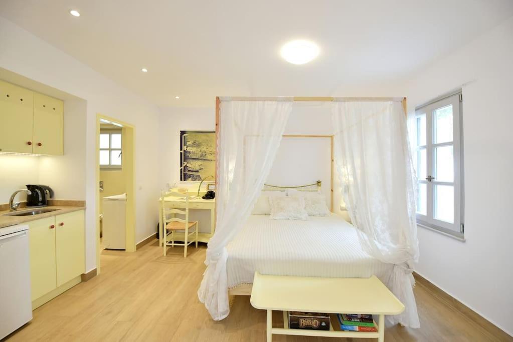 Sterna Apartment ไฮดรา ภายนอก รูปภาพ